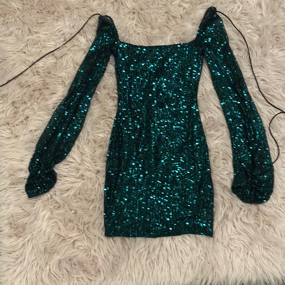 Shantelle Sequins Dress in Emerald Green